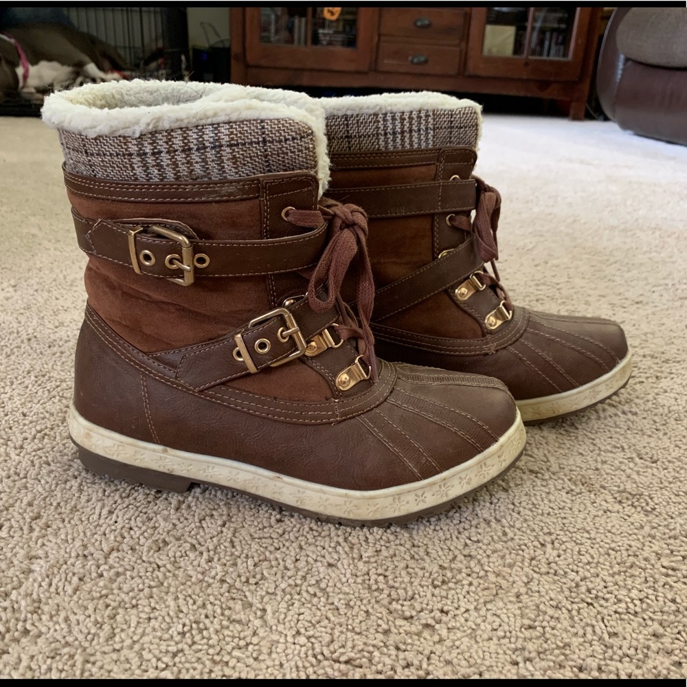 Snow Boots